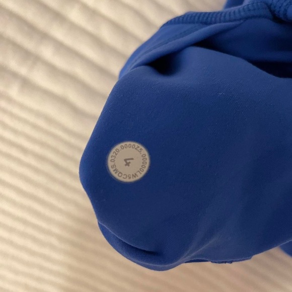 Lululemon Invigorate High-Rise Tight 25" in cerulean - Picture 4 of 4
